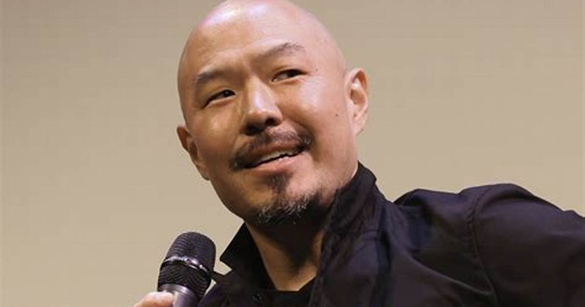 Hoon Lee