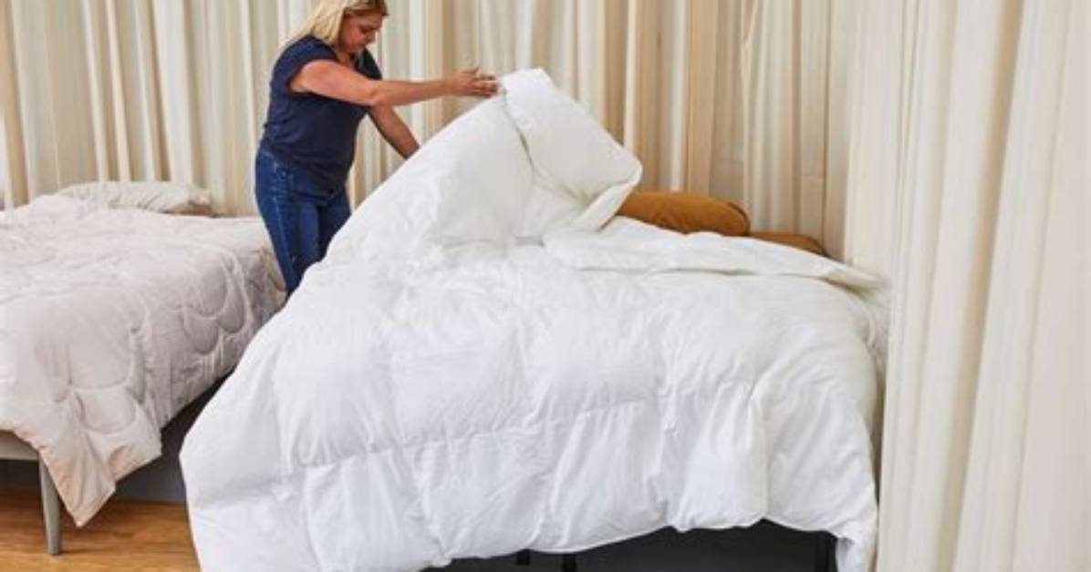 How Does a Down Comforter Work?