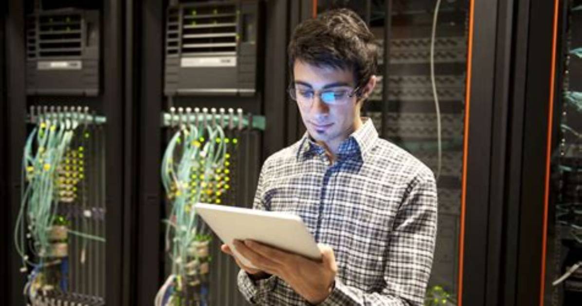 How Much Does a Computer System Administrator Make?