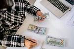 How Much Does an Albat Apprentice Make?