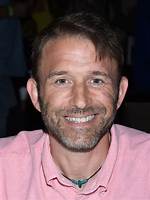 Ilan Mitchell-Smith Height