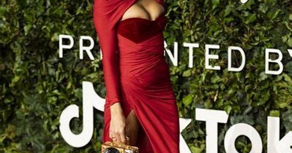 Indya Moore Height