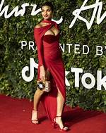 Indya Moore Height