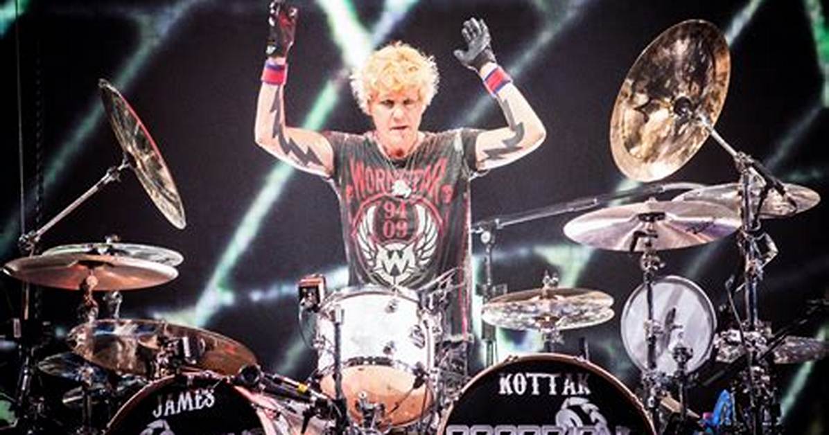 James Kottak