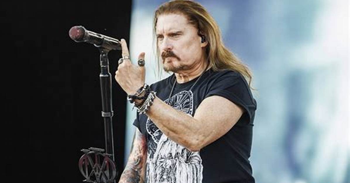 James Labrie