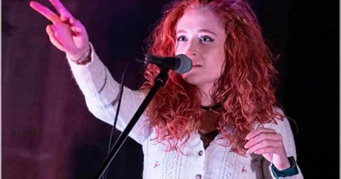 Janet Devlin Net Worth