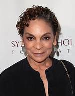 Jasmine Guy Height