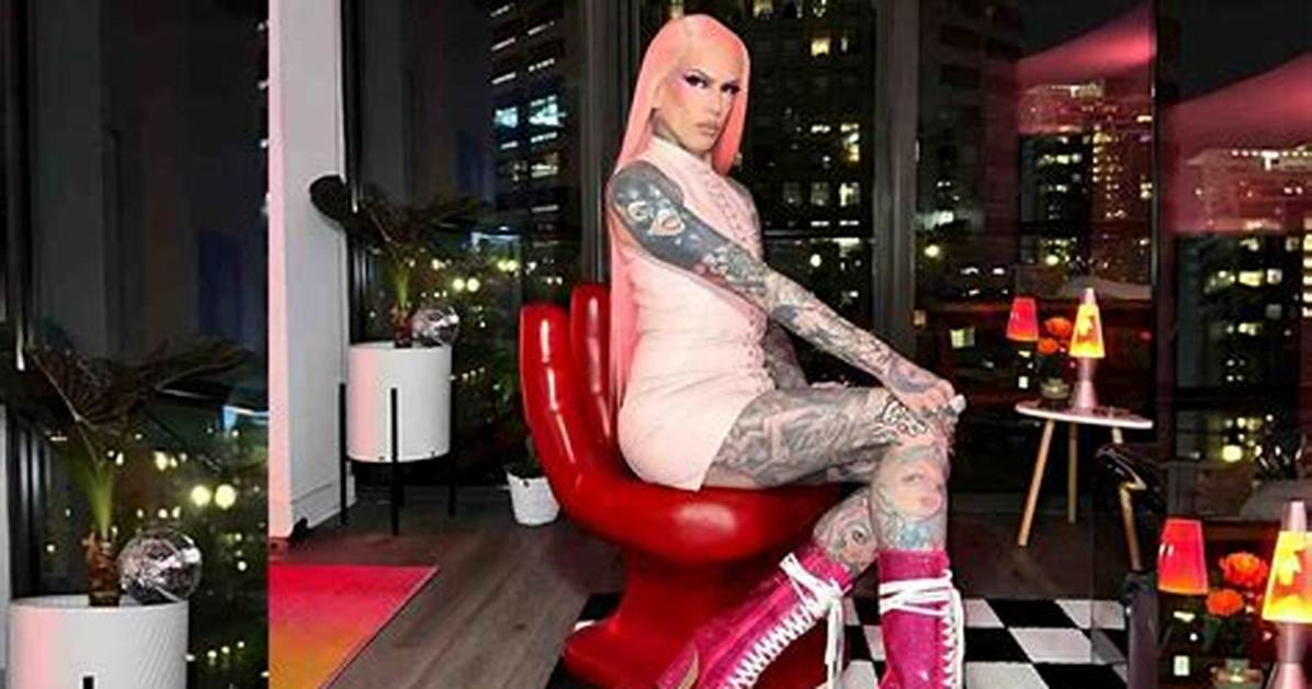 Jeffree Star Height, Age, Net Worth, Boyfriend, Bio, Weight, Family, Affair & Facts