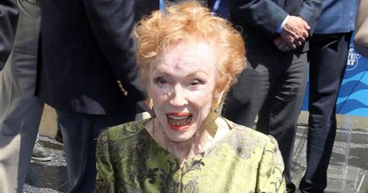 Jeraldine Saunders