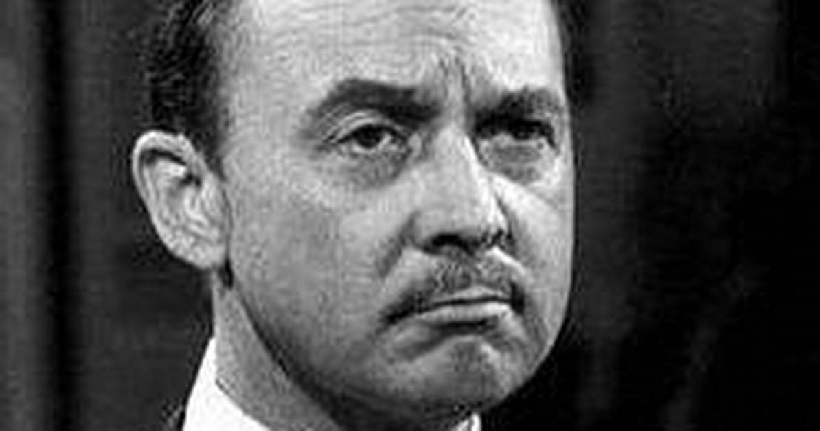 John Hillerman Height