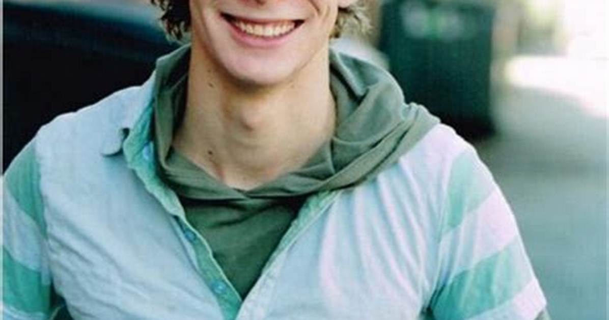 Johnny Lewis