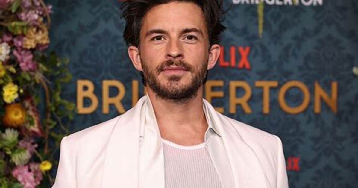 Jonathan Bailey