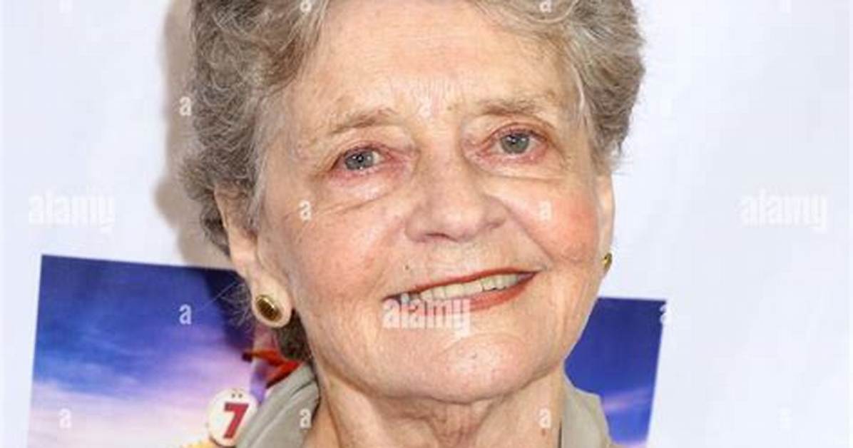 Joyce Van Patten
