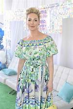 Katherine Heigl Makes First Public Appearance Since Getting Titanium Discs Implanted in Her Neck