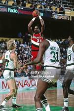 Kenny Carr