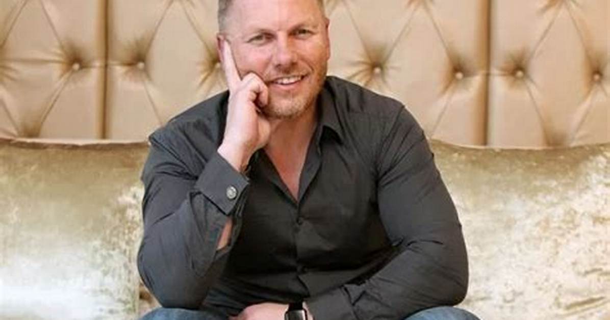 Lawrence Kenwright