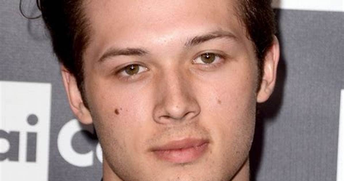 Leo Howard Height