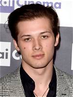 Leo Howard Height