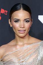 Leslie Grace