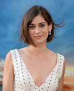 Lizzy Caplan Biography