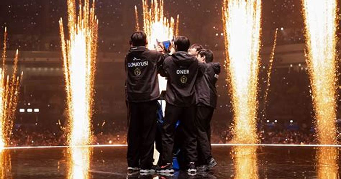 Lol Star Celebrated World's Win by Feeding $7K into Genshin Impact Wishes