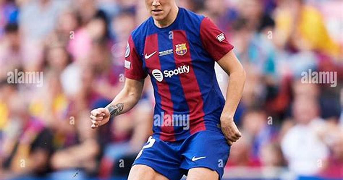 Lucy Bronze