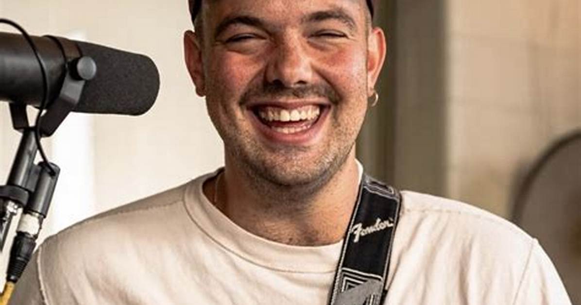 Mac Ayres