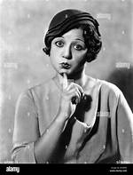 Mae Questel