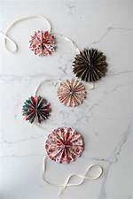 Make Pretty with Decorations