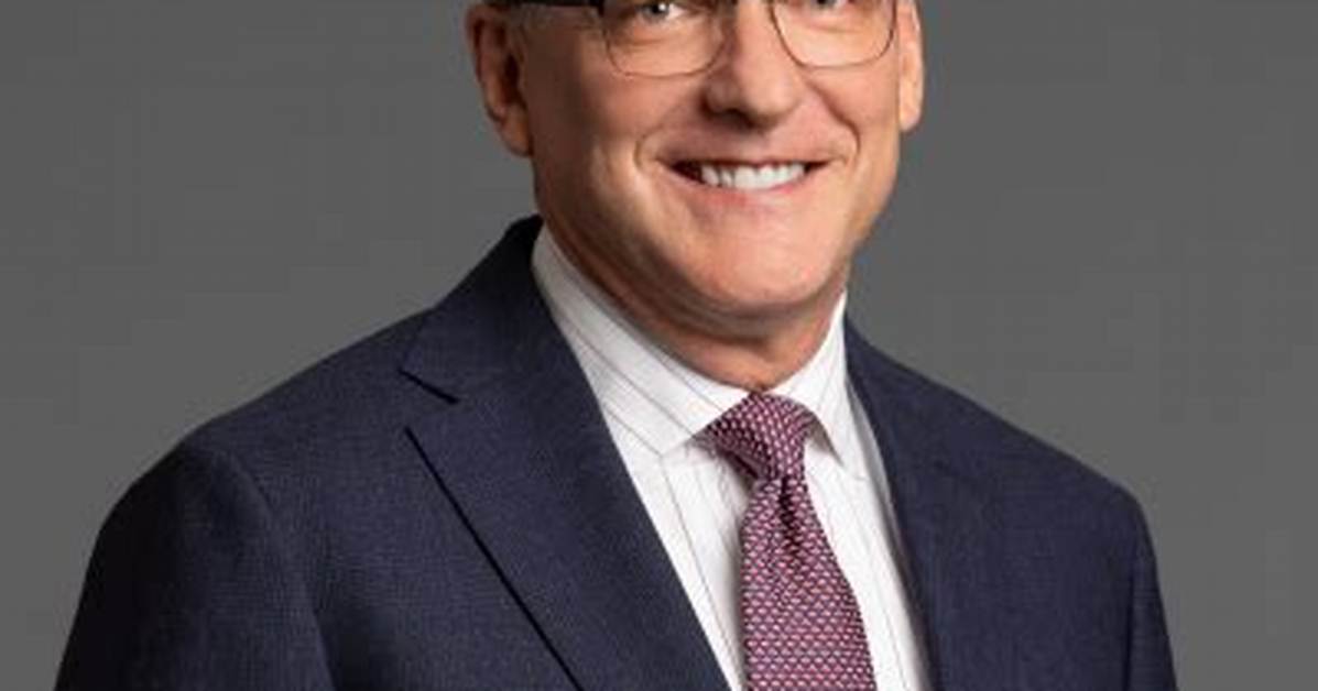 Mark E. Lashier Net Worth