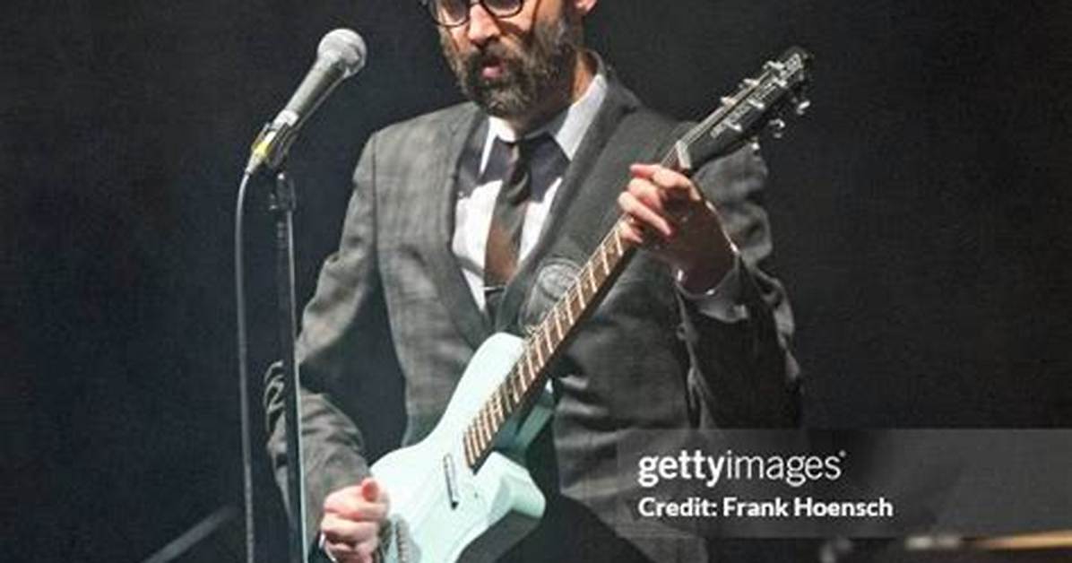Mark Oliver Everett