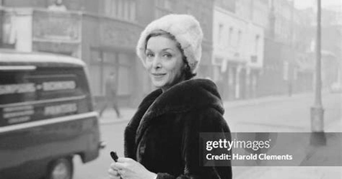 Maxine Audley