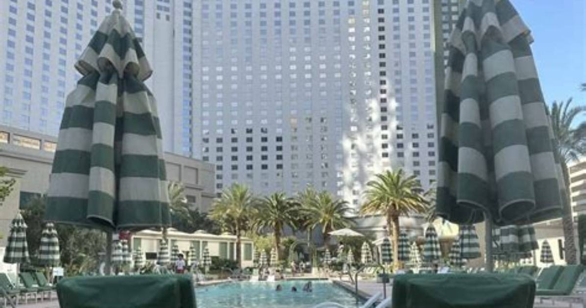 Mgm Pool Hours
