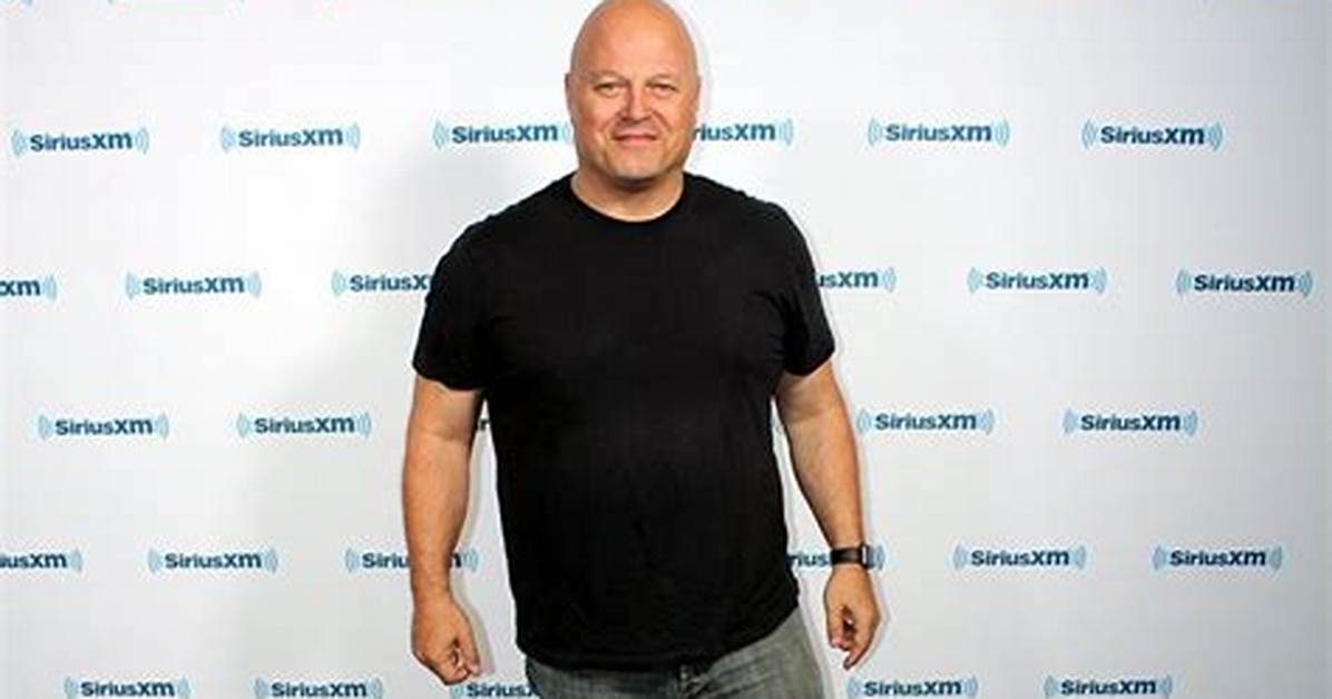 Michael Chiklis Height
