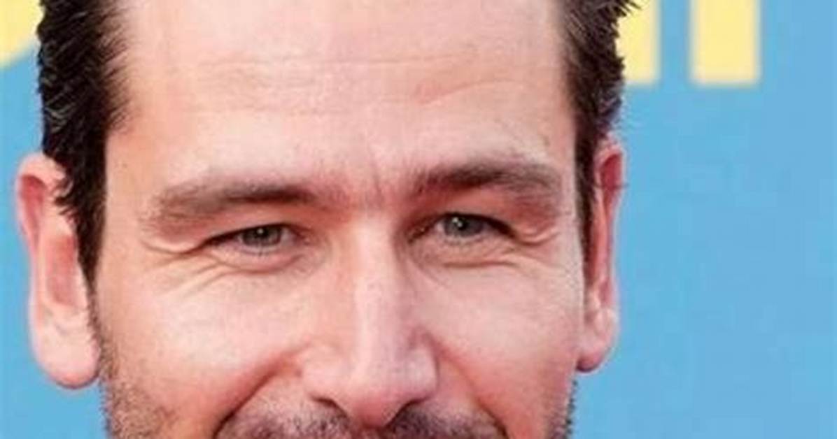 Michael Epp Bio (Wiki)