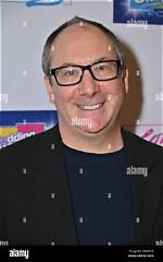 Mike Baker (Singer)