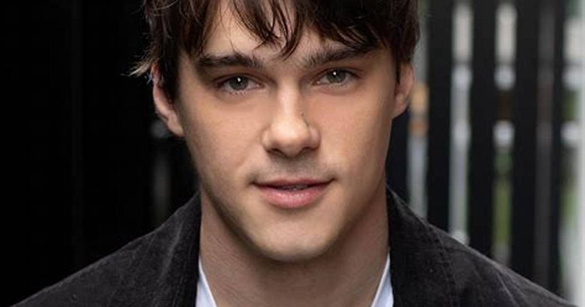 Mitchell Hope