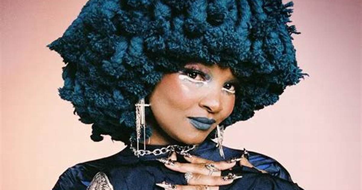 Moonchild Sanelly Biography: Songs, Net Worth, Age, Partner, Natural Hair, Daughter, Instagram, House, Twins, Boyfriend