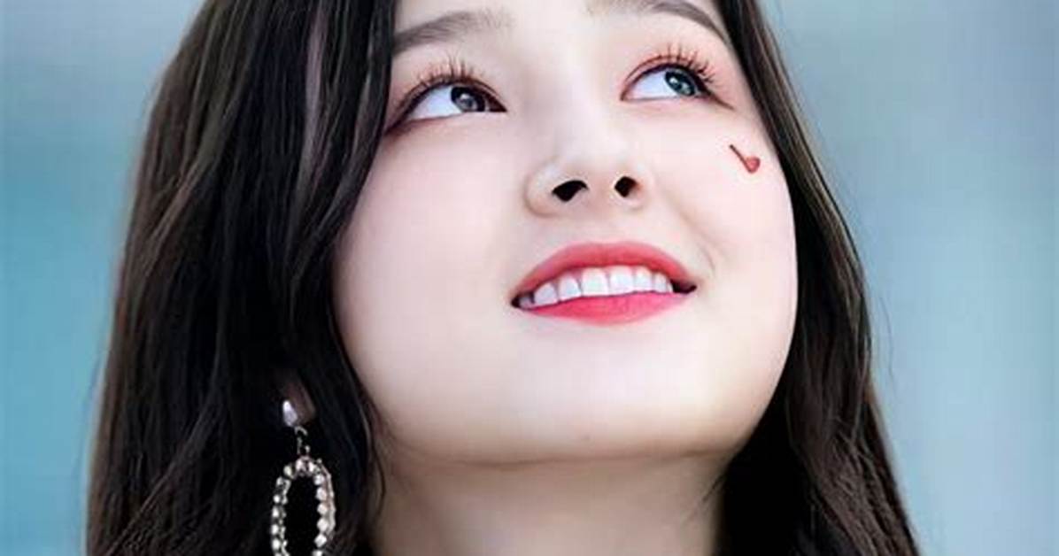 Nancy Momoland
