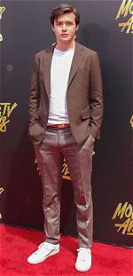 Nick Robinson Height