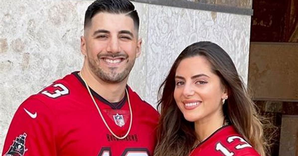 Nickmercs Net Worth (2022) Family, Girlfriend, Career, & More