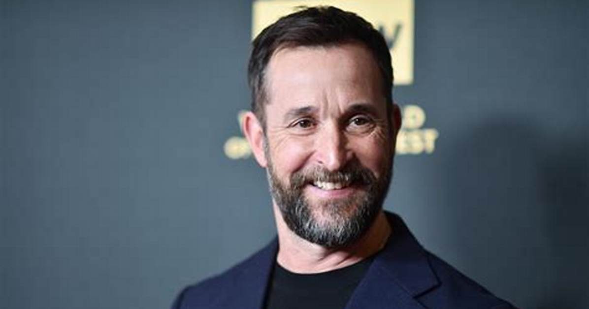 Noah Wyle Height