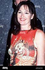 Nora Dunn