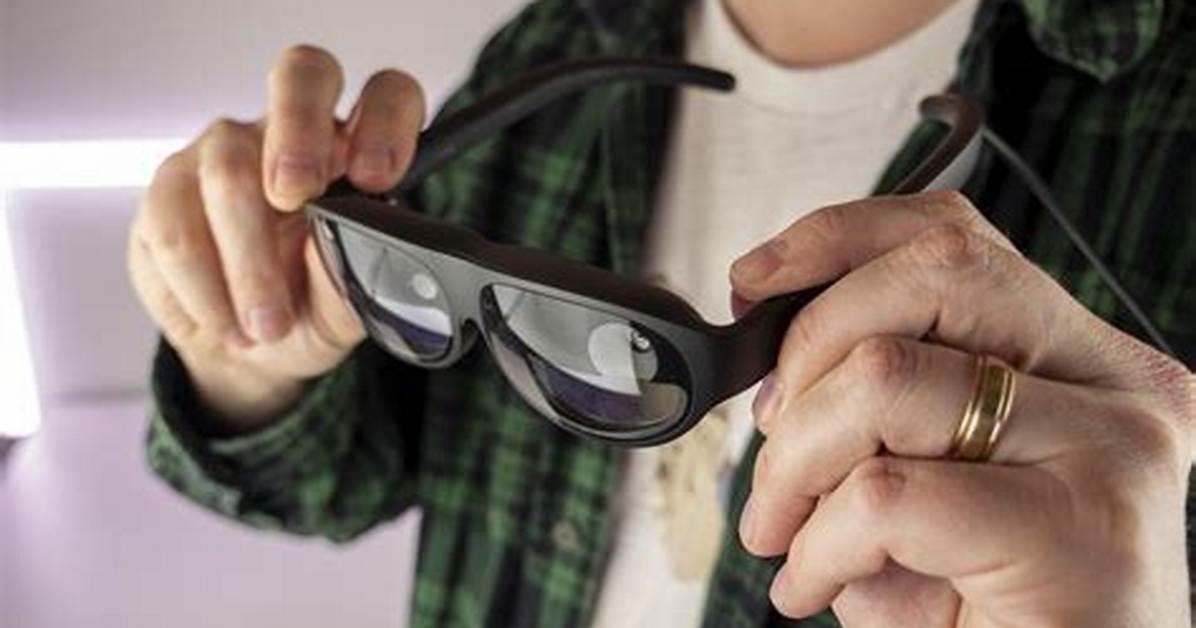 Nreal Light Ar Glasses Review: Still Not Quite Ready for Reality