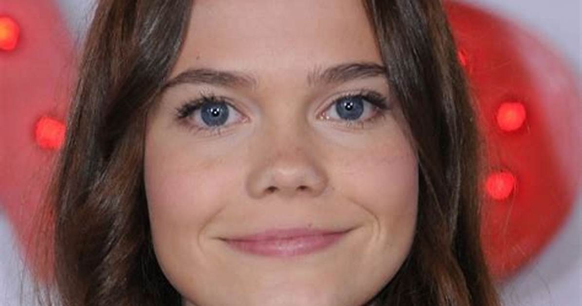 Oona Laurence Height