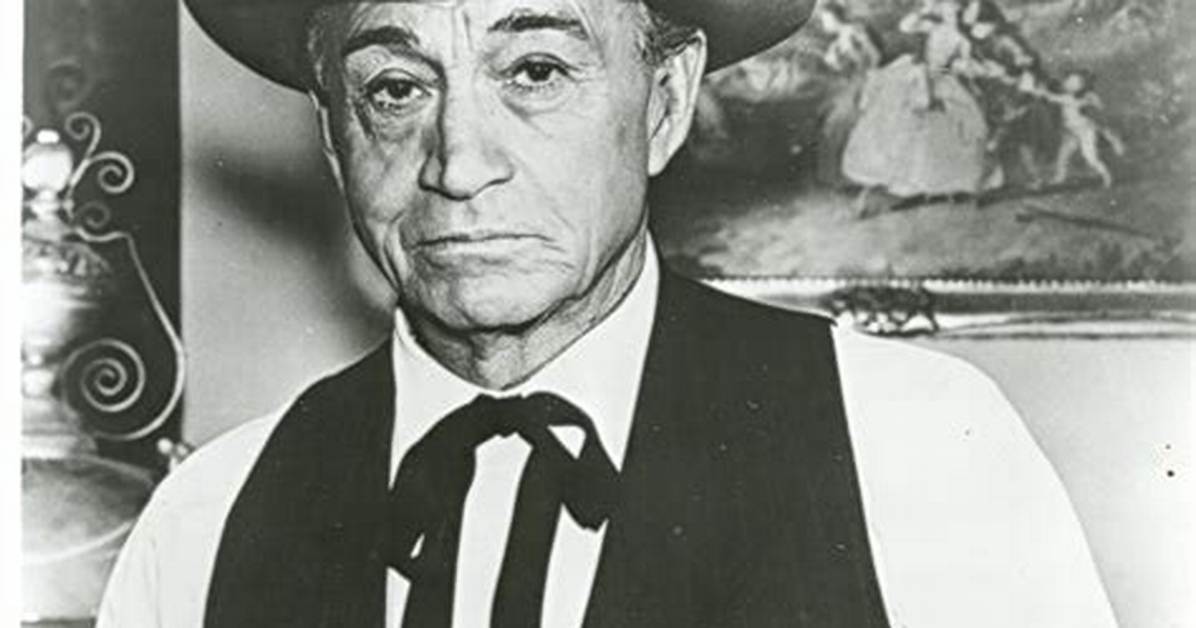Paul Fix