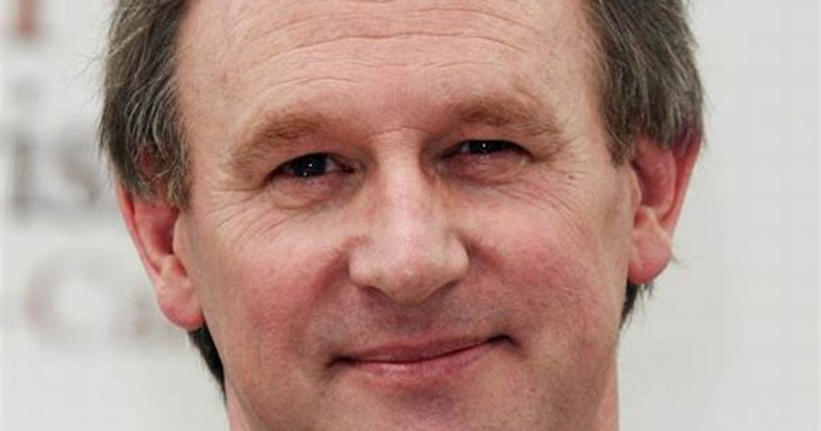 Peter Davison Net Worth