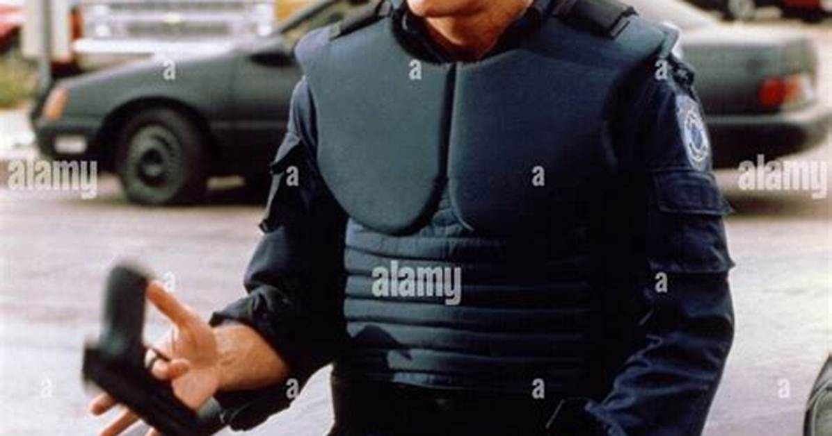 Peter Weller