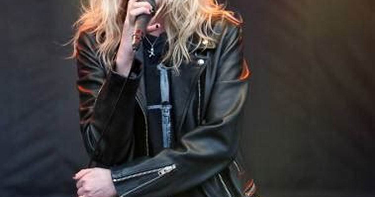 Pretty Reckless Singer