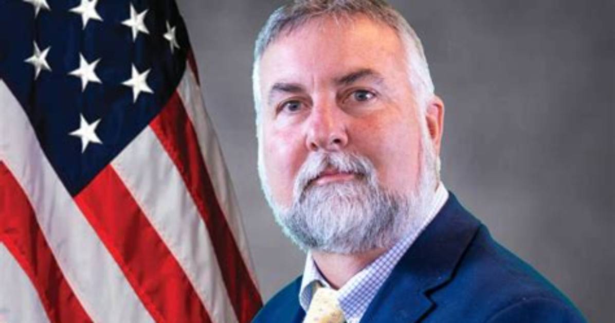 Quick Answer: What Does a County Administrator Do?